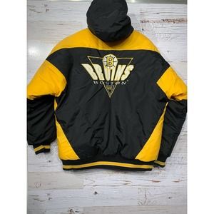Vintage Boston Bruins LOGO 7 Black and Yellow Puffer Jacket